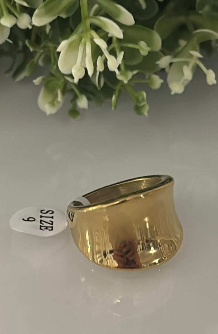 Anillo Sólido Dorado